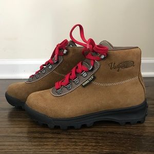 Women’s Vasque Hiking Boots